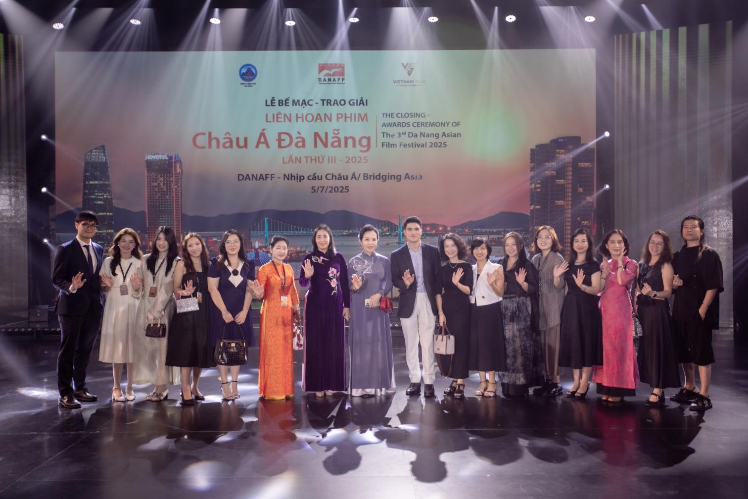 Từ hoa hậu, thời trang đến điện ảnh: Một tháng sôi động của UniMedia