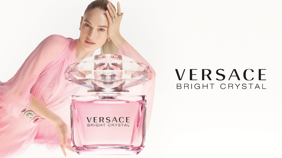 VERSACE BRIGHT CRYSTAL - Vẻ đẹp của khoảnh khắc được nâng niu VERSACE BRIGHT CRYSTAL - Vẻ đẹp của khoảnh khắc được nâng niu